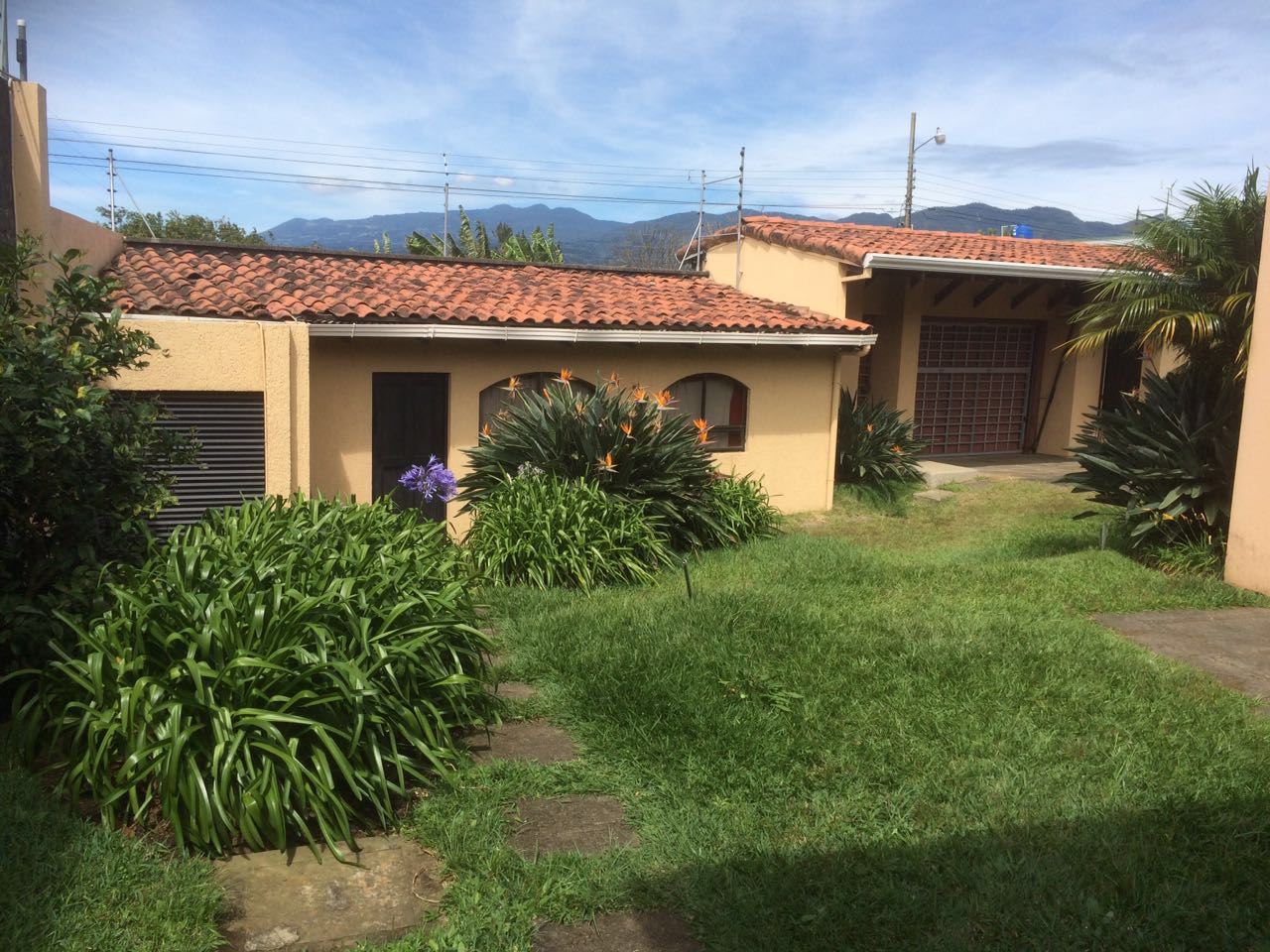 LUXURY HOUSE IN SANTO DOMINGO HEREDIA